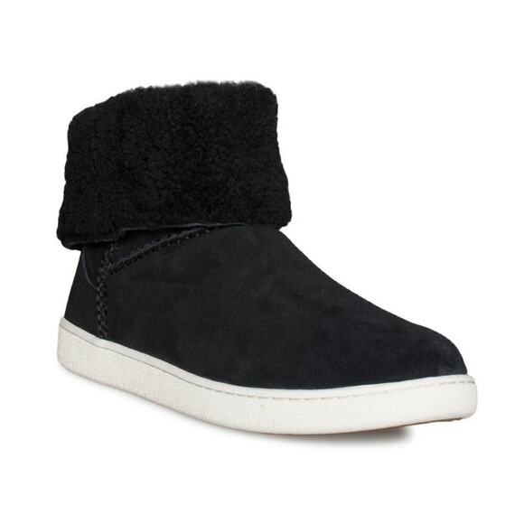 UGG MIKA CLASSIC BLACK SNEAKERS Women's 7.5 - Picture 1 of 16